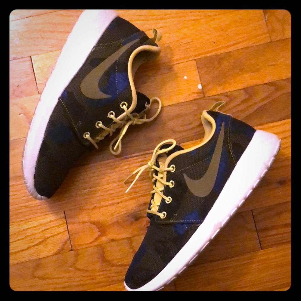 Camo roshe runs